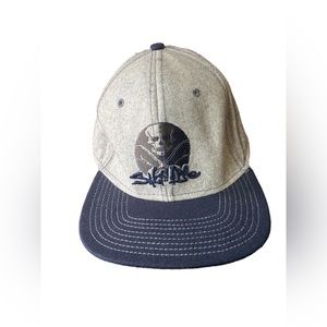 Salt Life Fitted Flat Gray/Blue Skull Flat Bill Hat